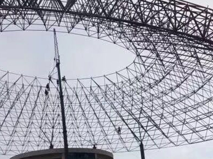 原平篮球馆球形网架厂家价格